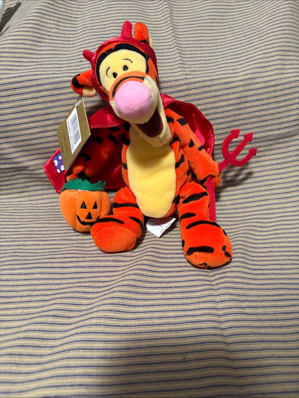 NWT 2000 Disney Tigger Halloween Devil Beanie Plush